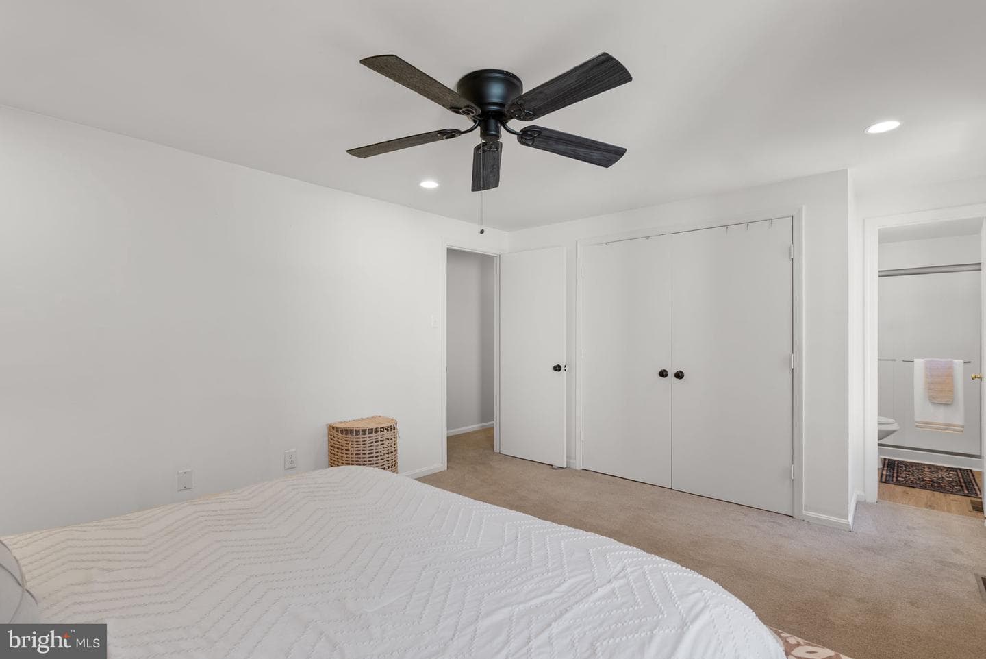 17505 Saint Theresa Drive photo 39