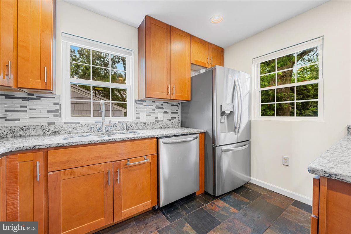 11112 Woodson Avenue photo 8