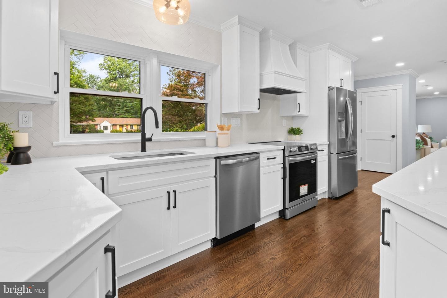 14200 Dav Road photo 23