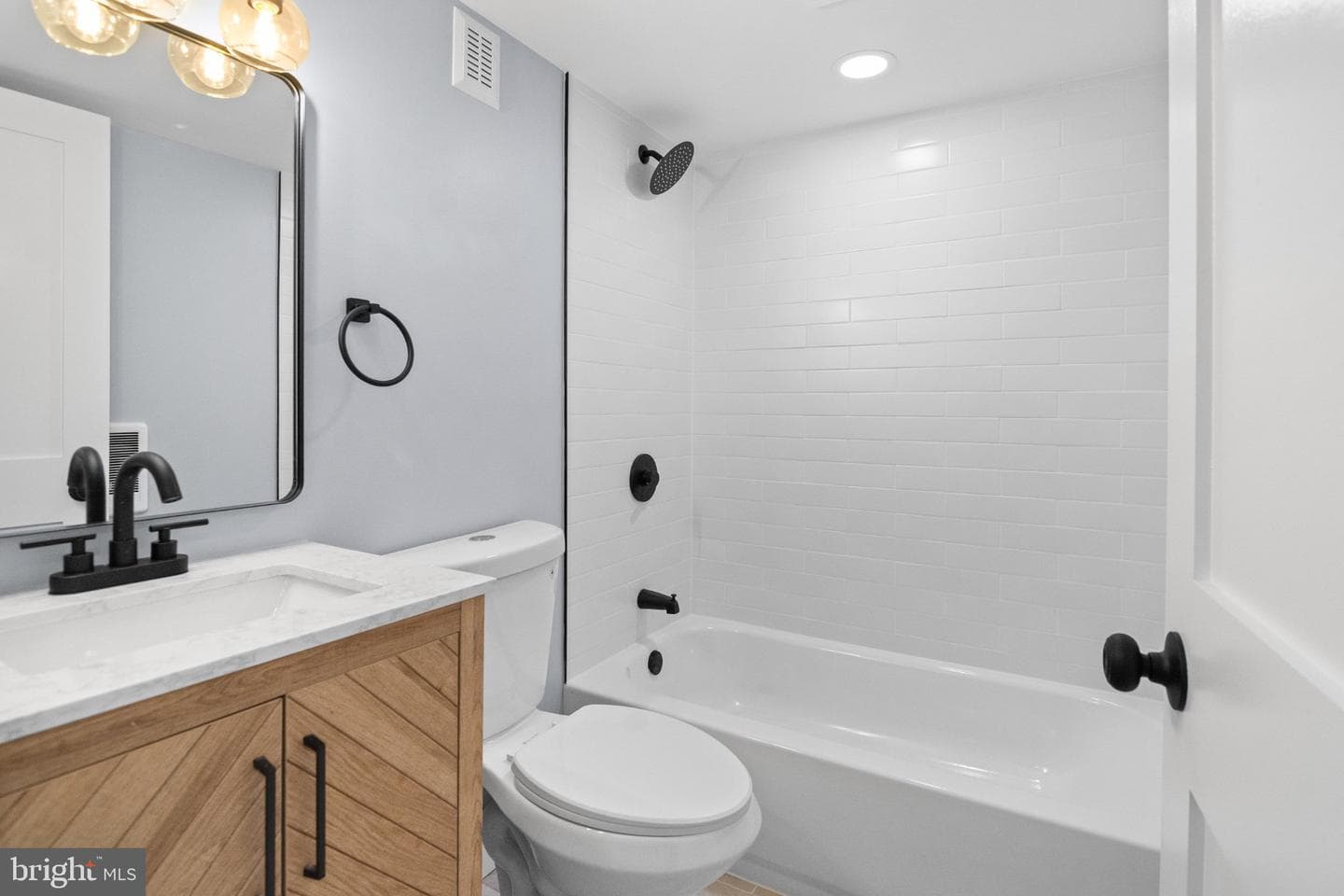 14200 Dav Road photo 56
