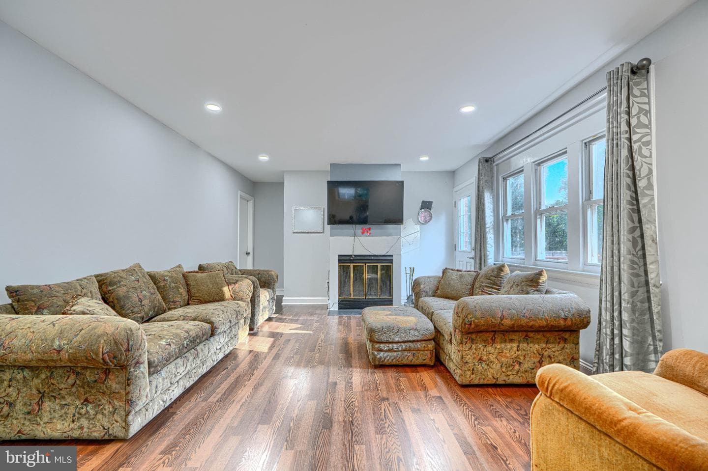 1111 Hornell Drive photo 3