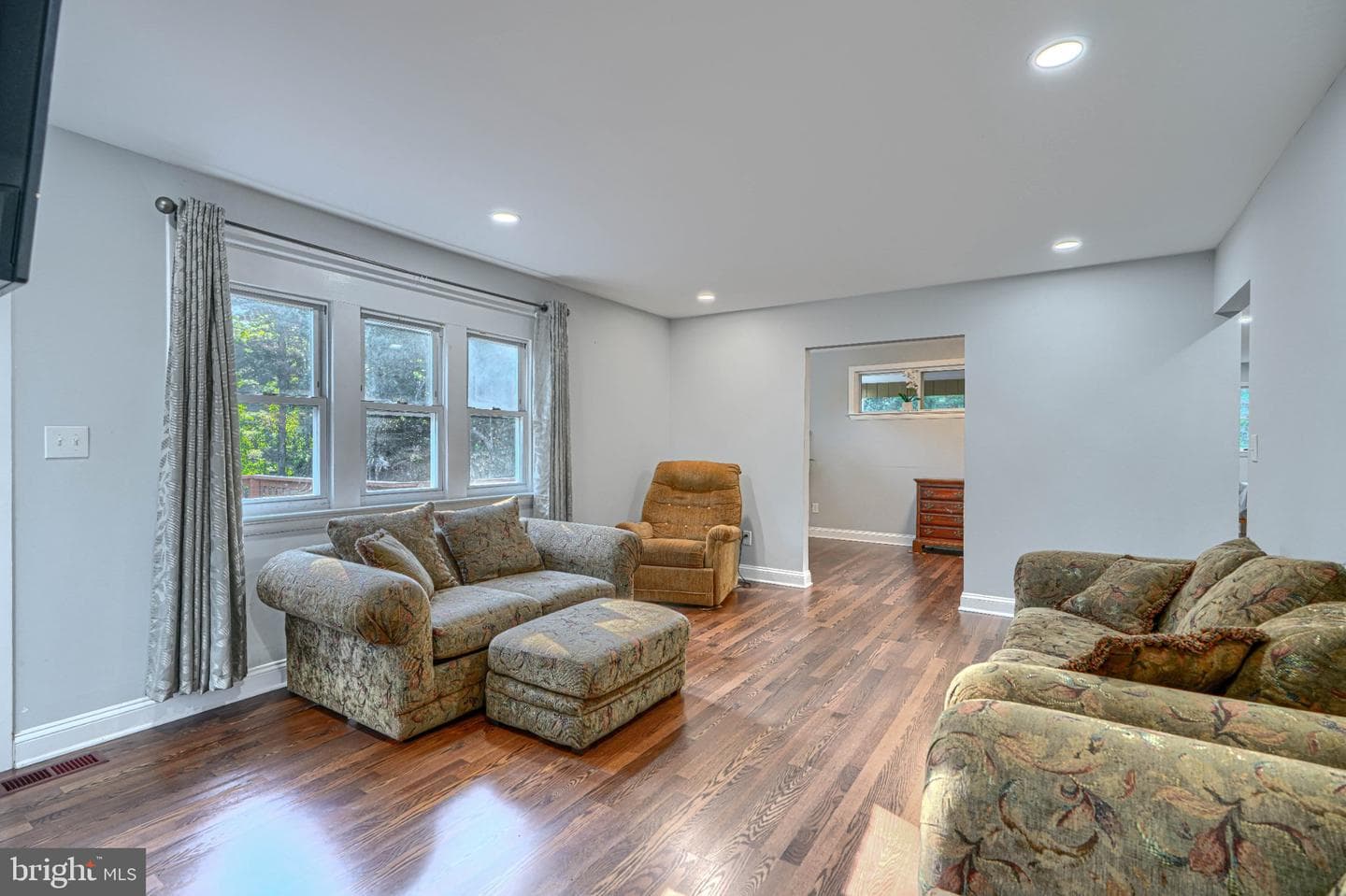 1111 Hornell Drive photo 5