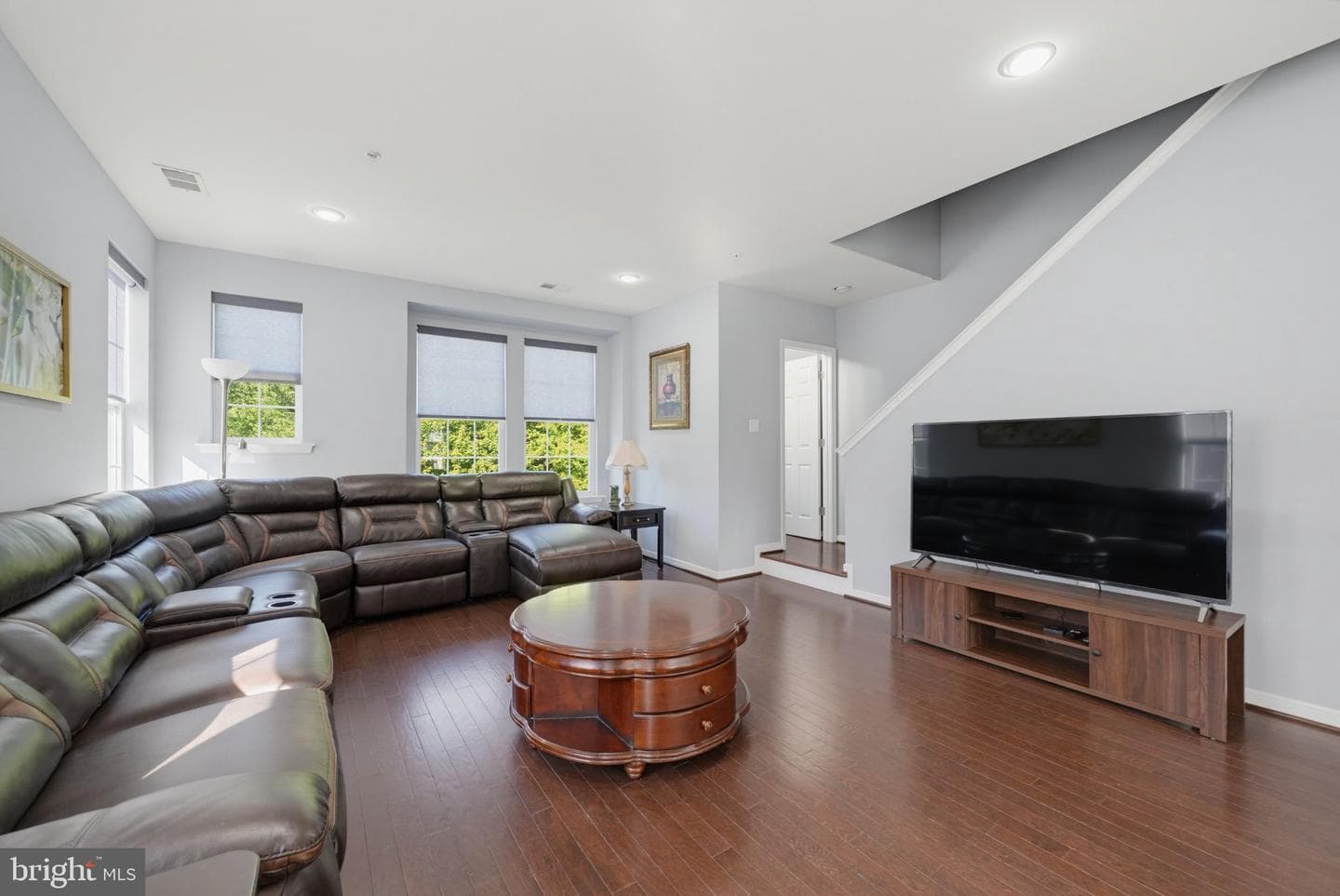 11 Fairbanks Drive photo 6