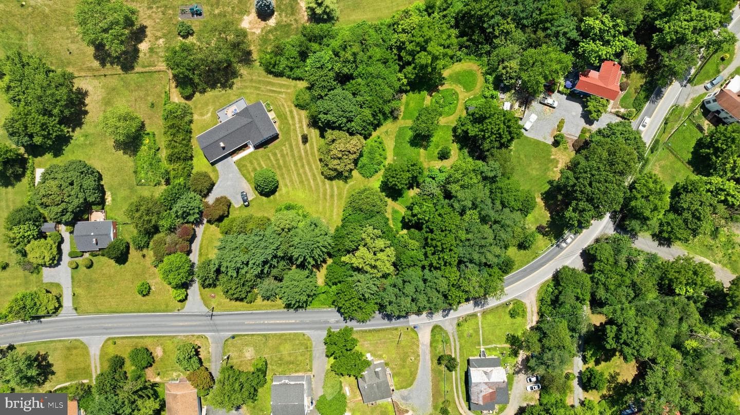 21031 Clarksburg Rd photo 64