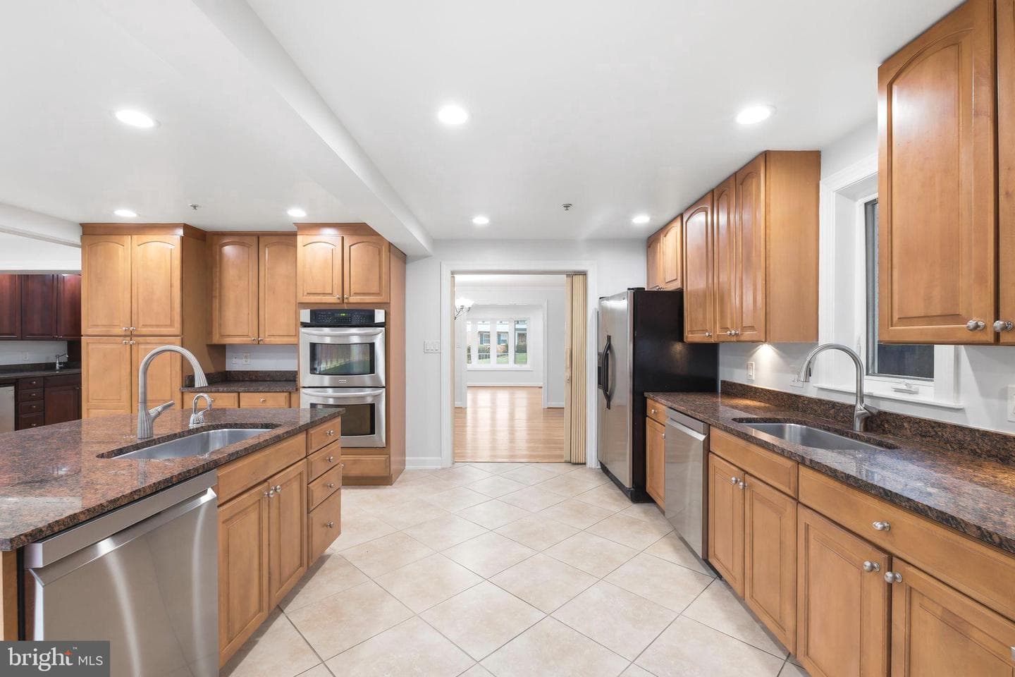 711 Lamberton Drive photo 12