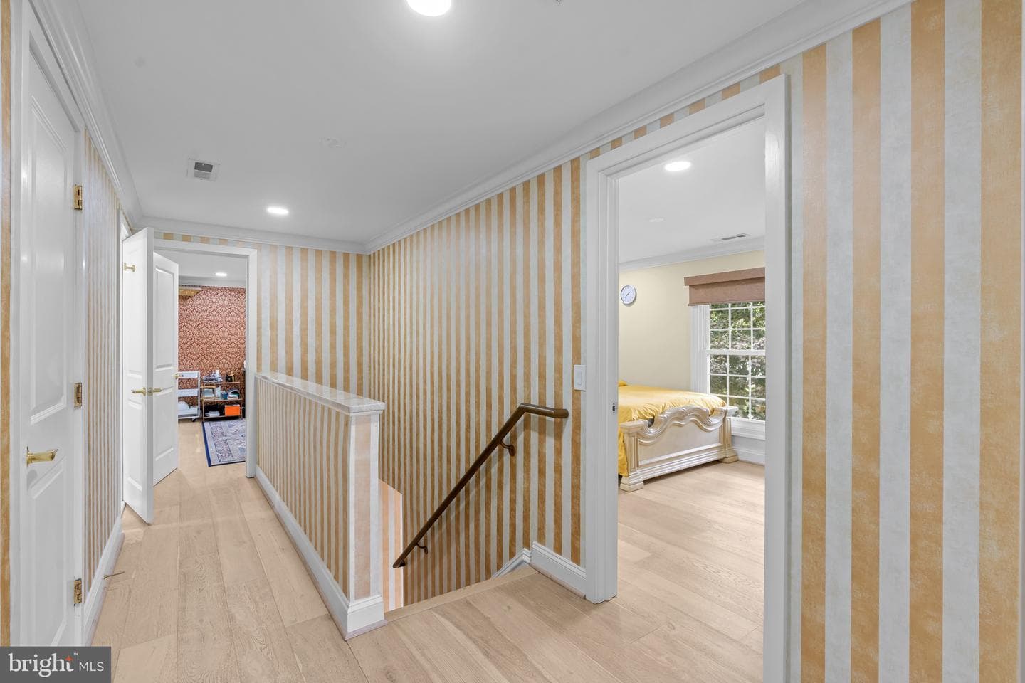 10904 Gainsborough Road photo 19