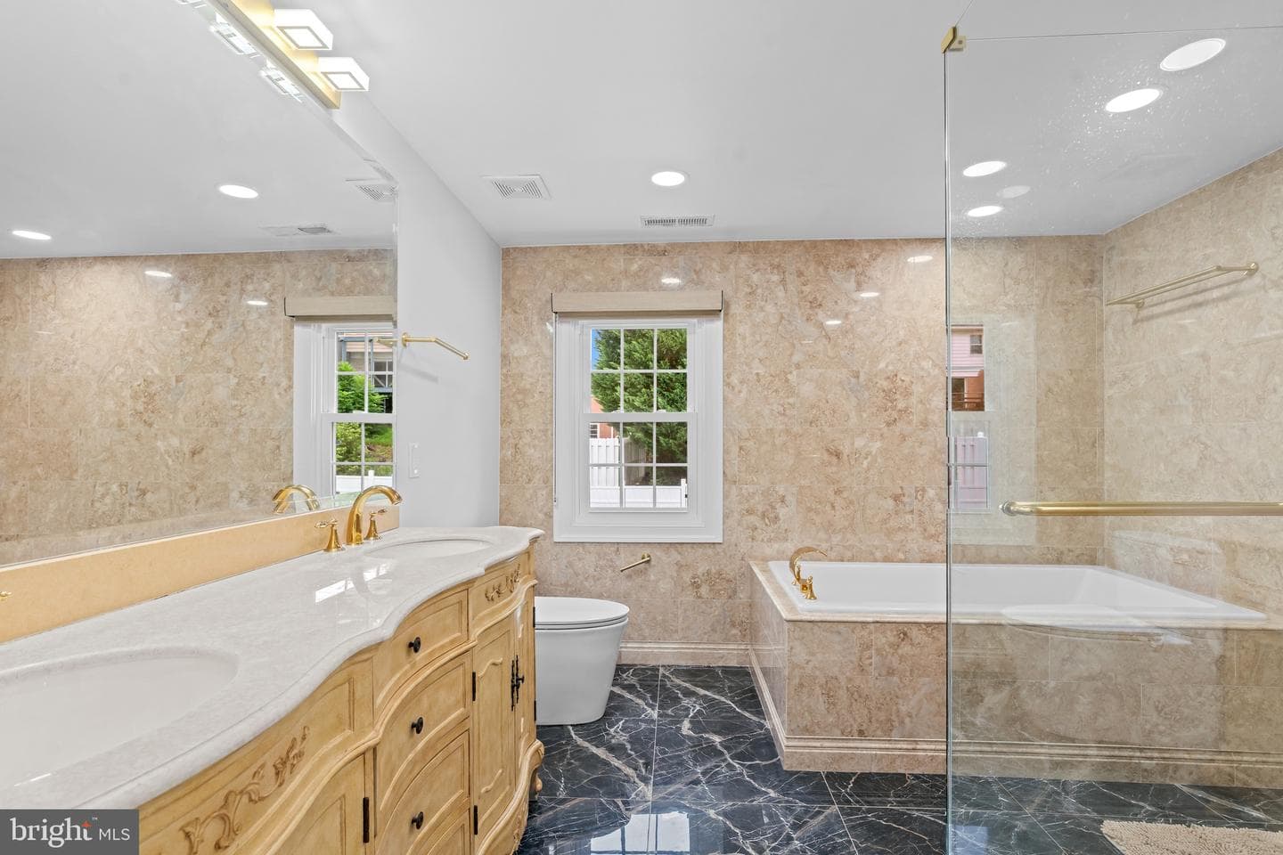 10904 Gainsborough Road photo 24