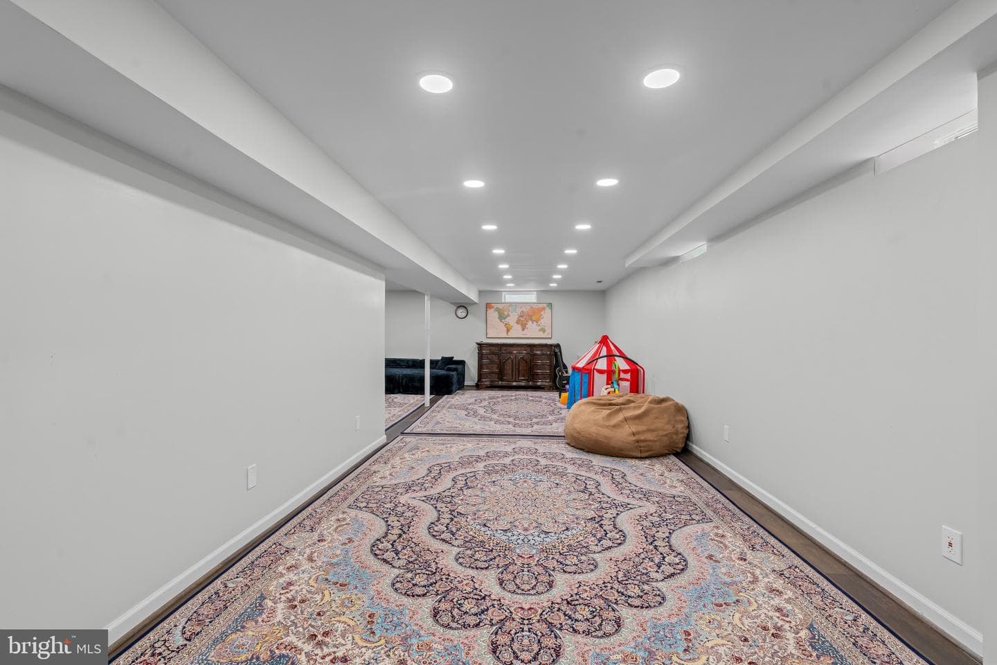 10904 Gainsborough Road photo 37