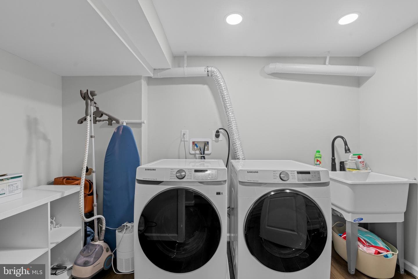 10904 Gainsborough Road photo 42