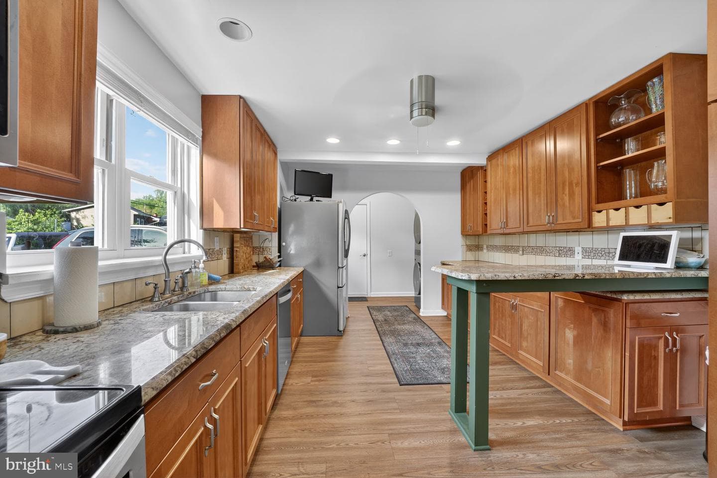 10123 Capitol View Avenue photo 4