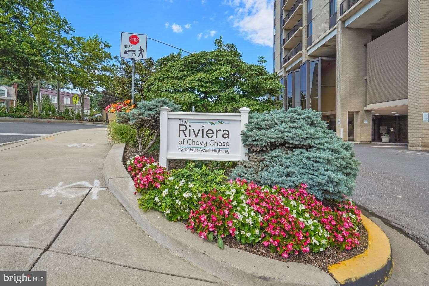 4242 East-West Highway #809, Bethesda
