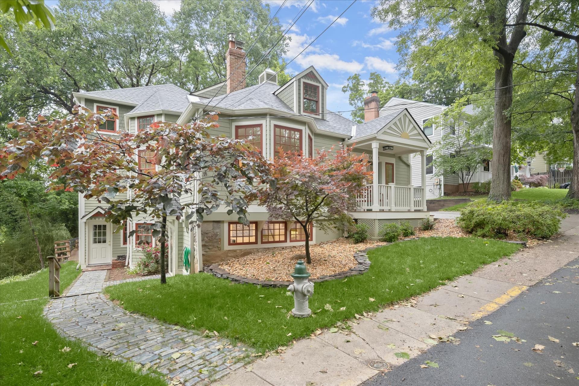 6004 Princeton Avenue, Glen Echo