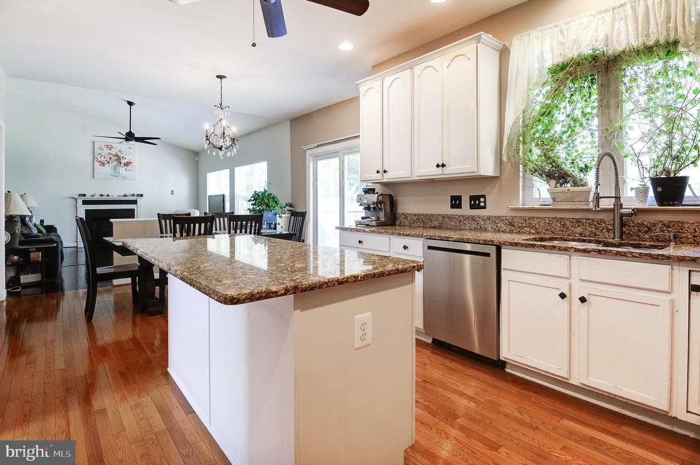 1 Hickory Spring Court photo 18