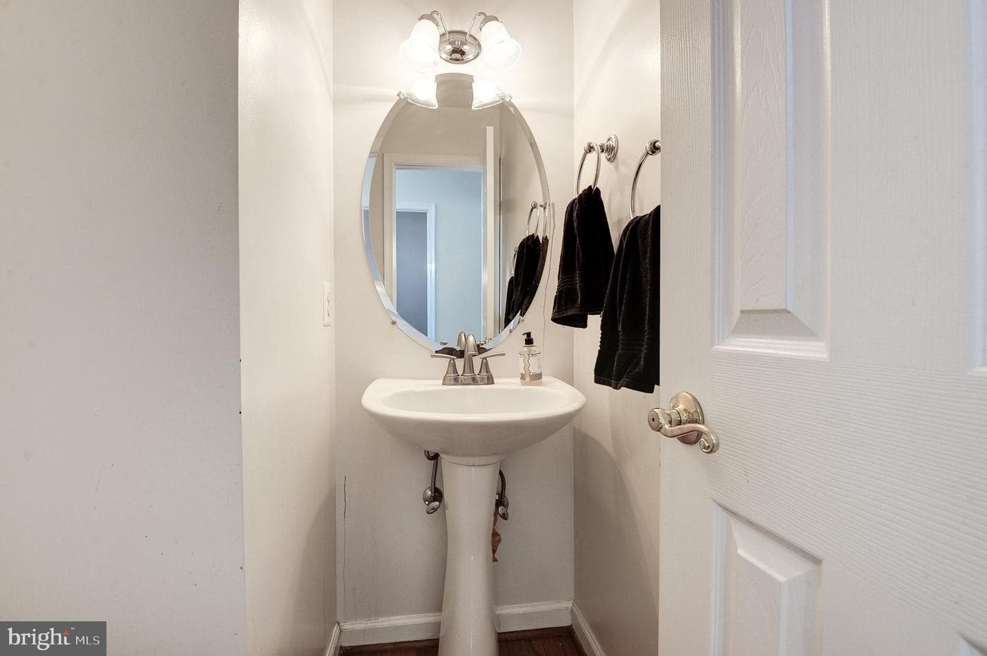 1 Hickory Spring Court photo 23