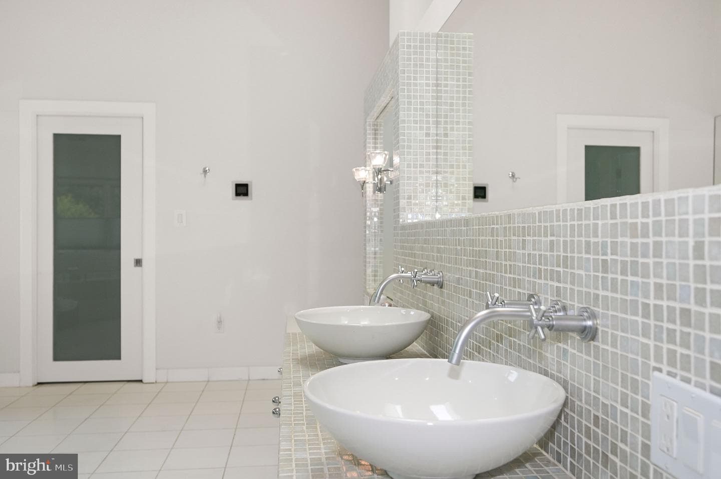 10204 Falls Road photo 35