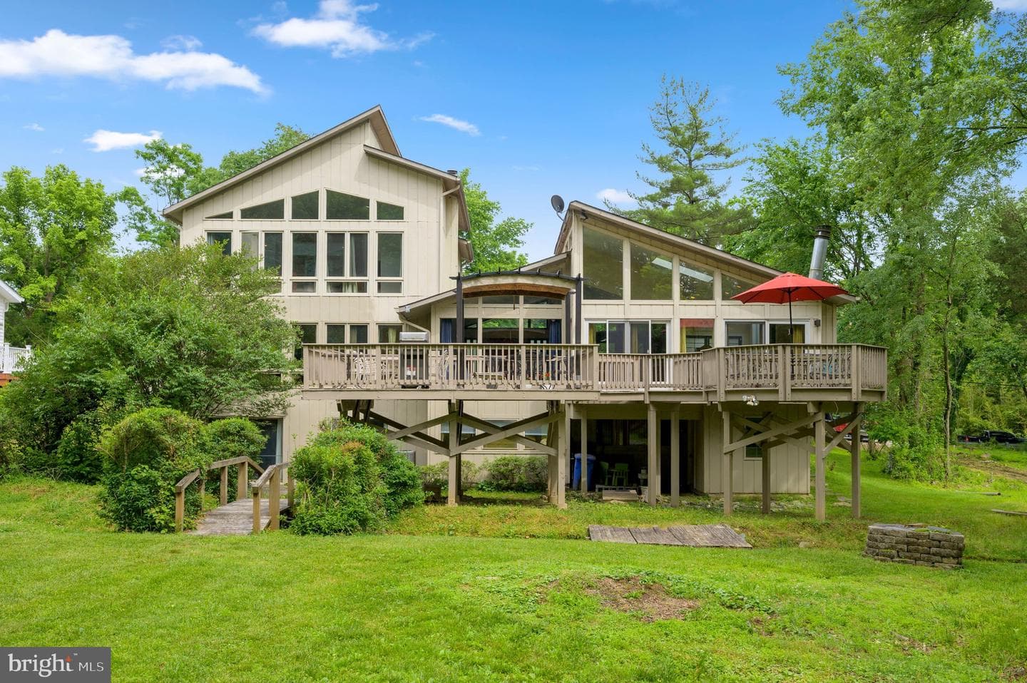 10204 Falls Road photo 45