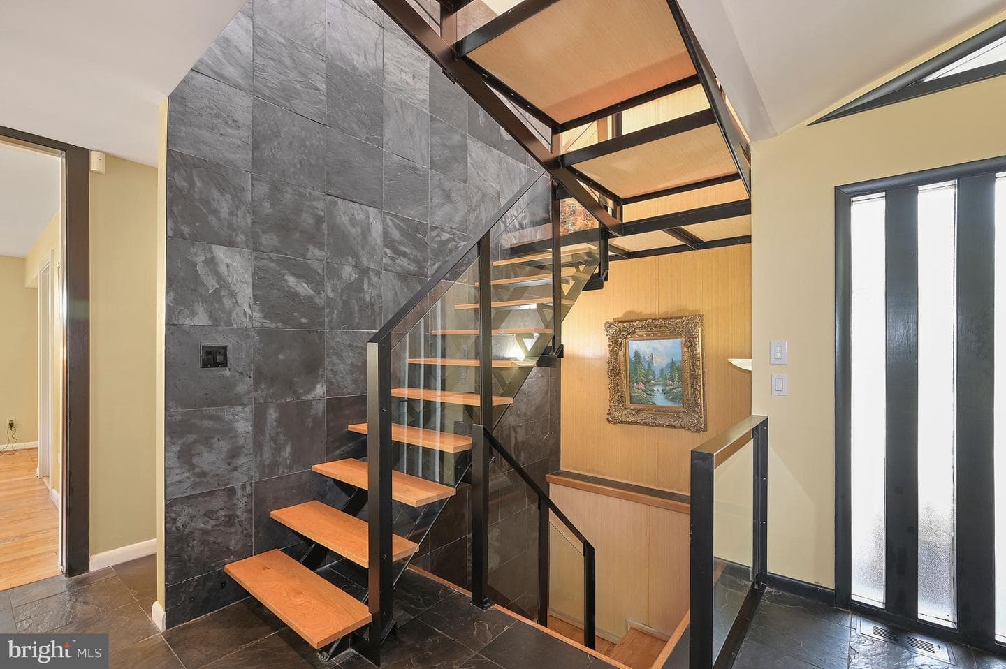 10204 Falls Road photo 8