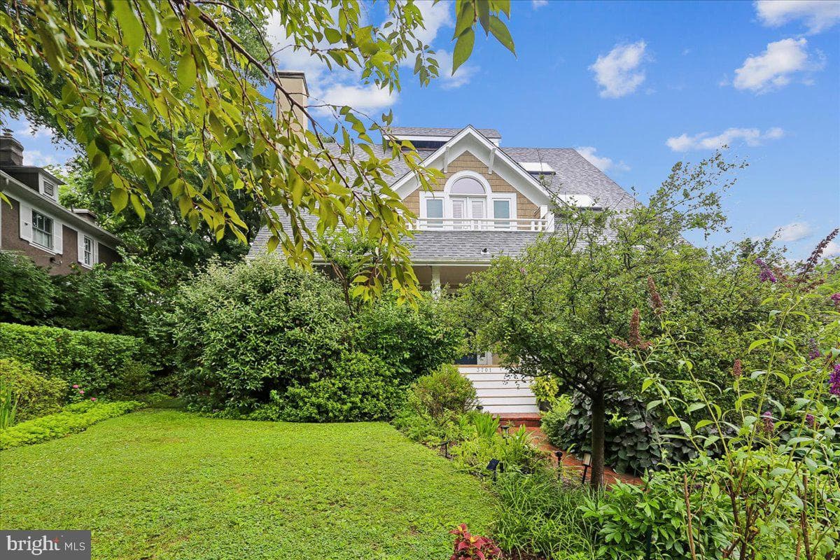 3701 Shepherd Street, Chevy Chase