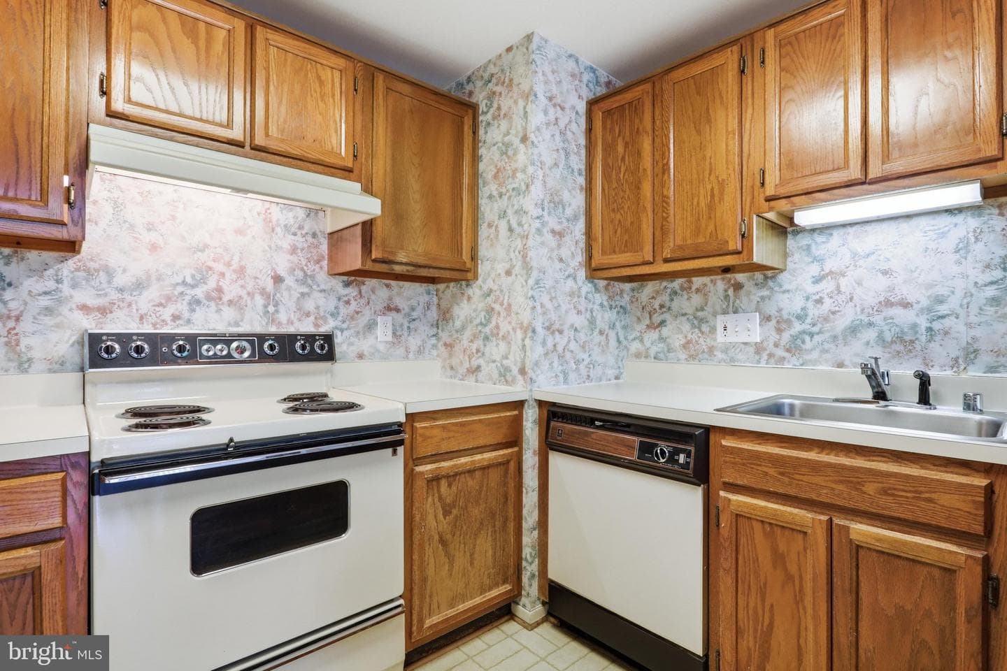 20201 Spring Haven Court photo 11