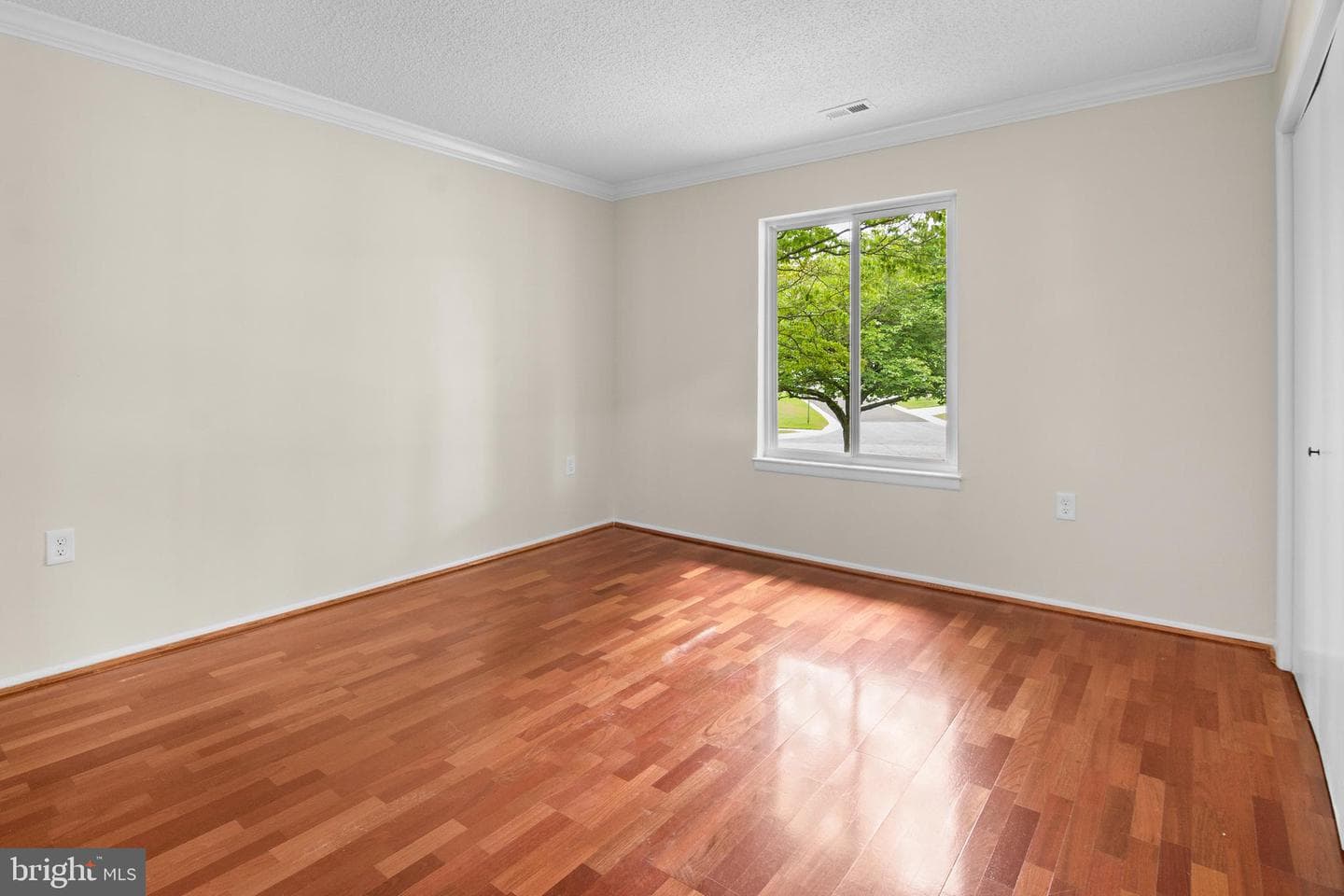 7 Finsbury Park Court #44-B photo 6