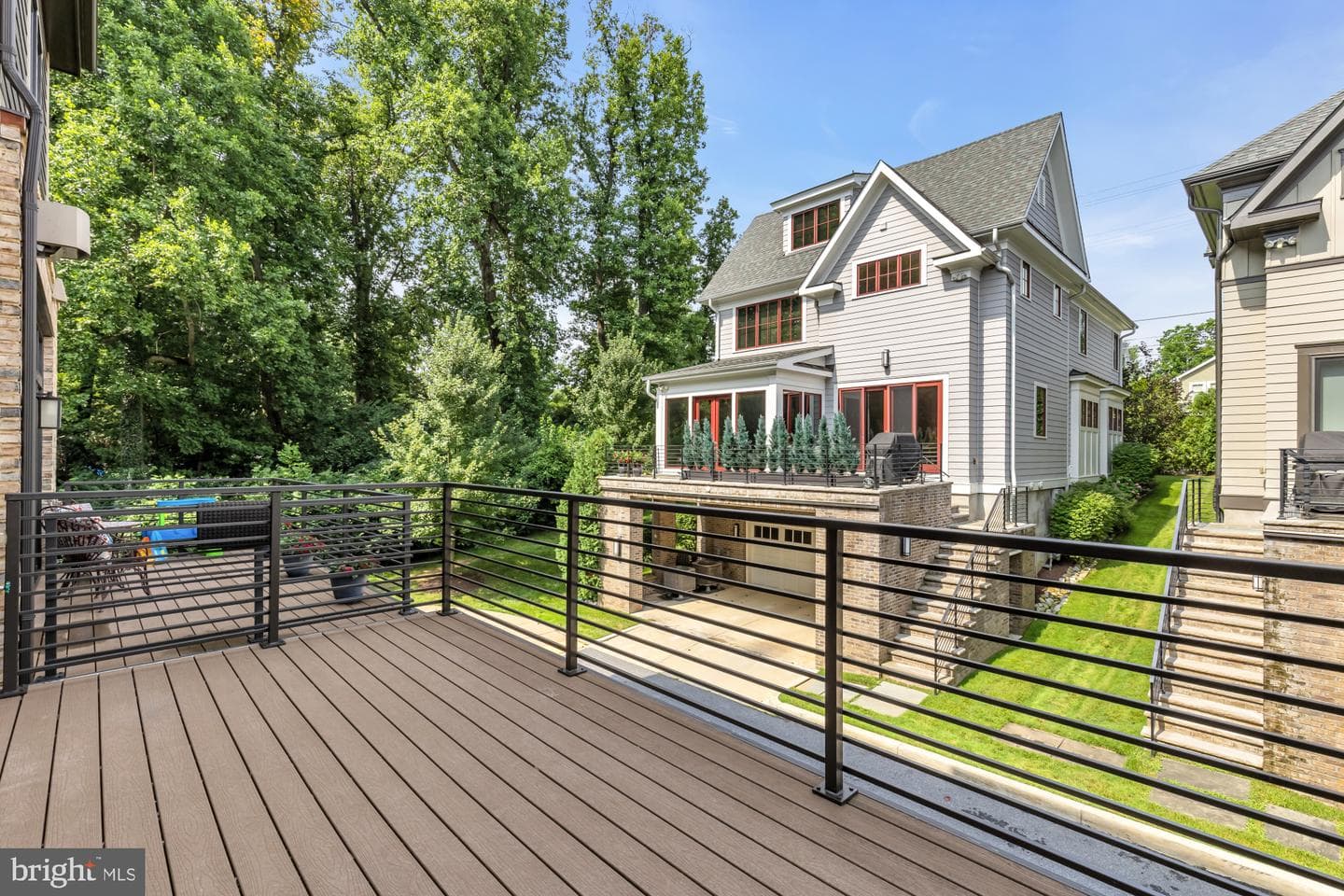 142 Winsome Circle photo 17
