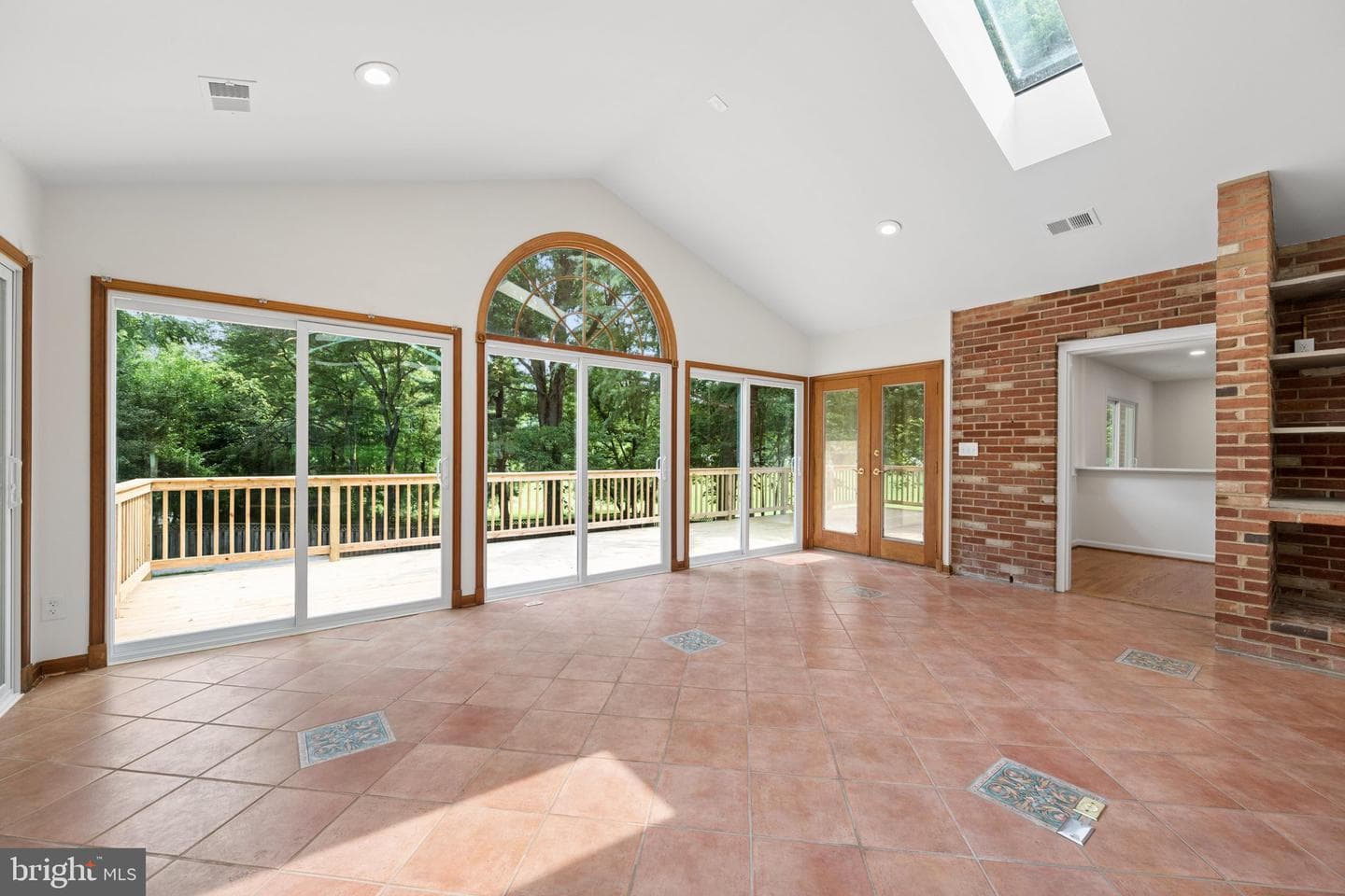 13715 Lewisdale Road photo 16