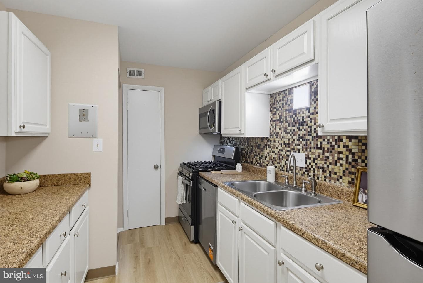 5101 Crossfield Court #12 photo 10