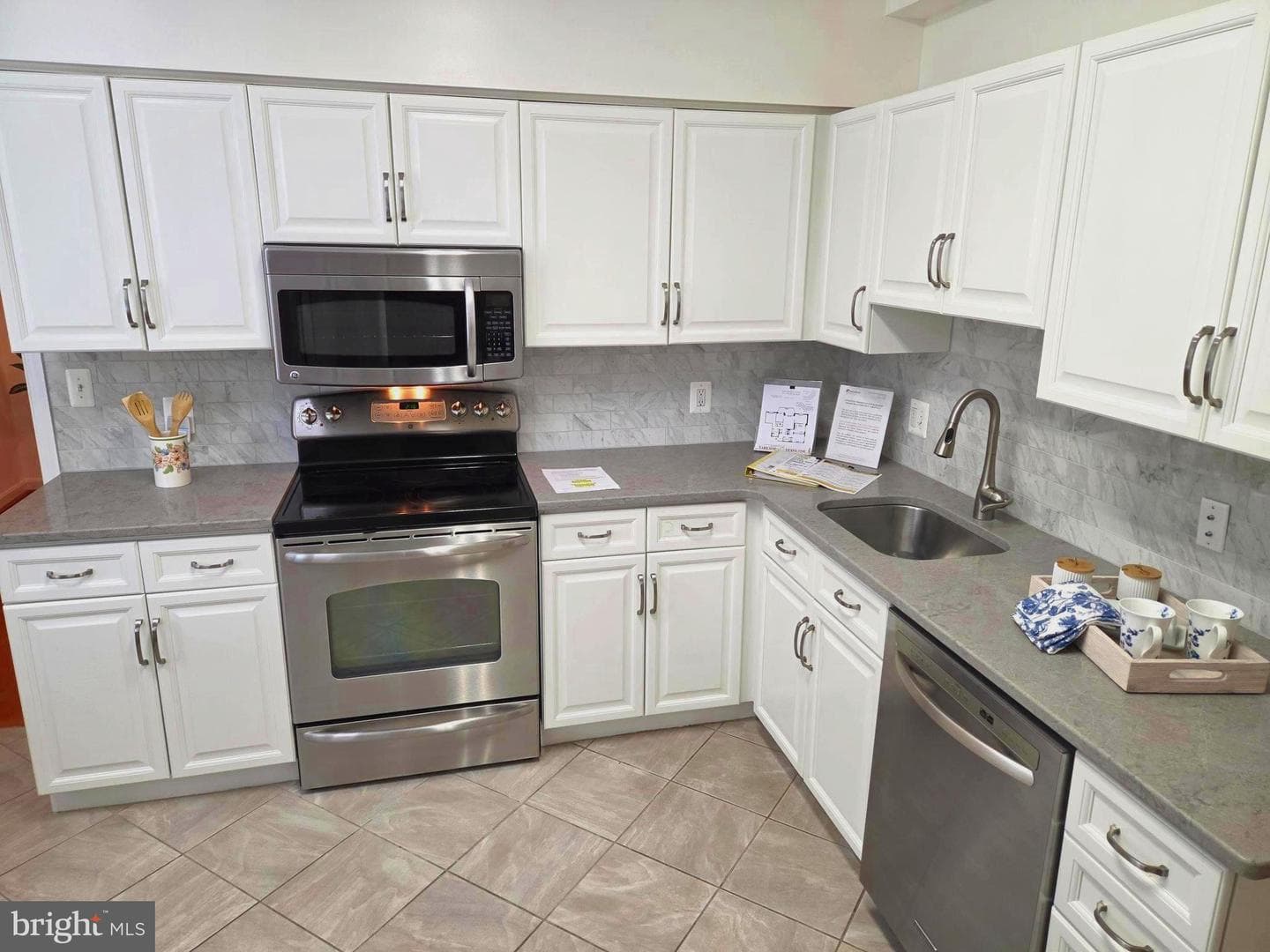 2900 N Leisure World Boulevard #211 photo 3