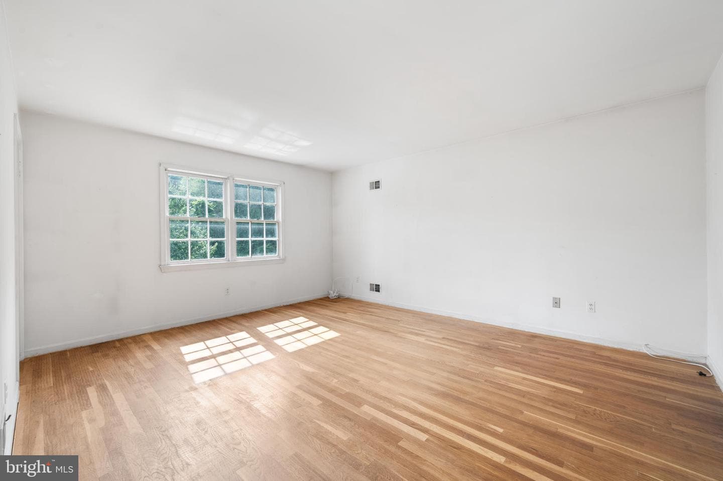 10253 Gainsborough photo 24