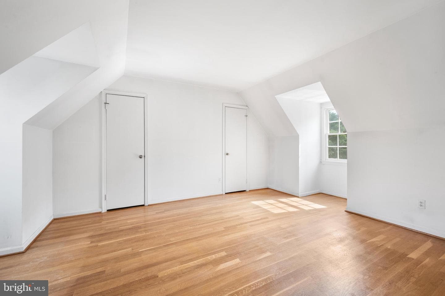 10253 Gainsborough photo 30