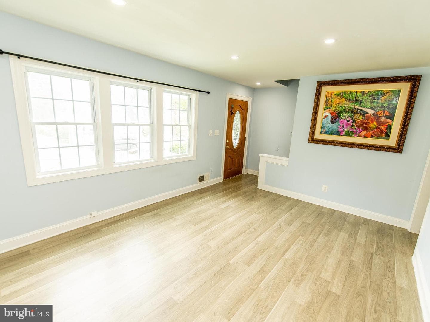 12124 Livingston Street photo 5