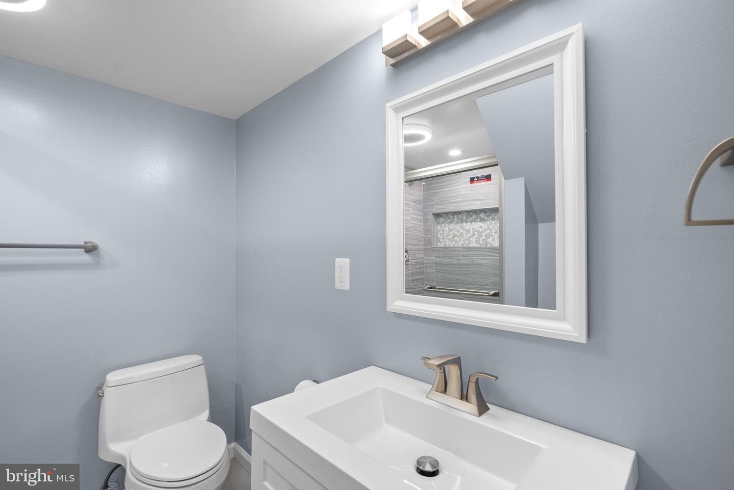 3013 Medway Street photo 24