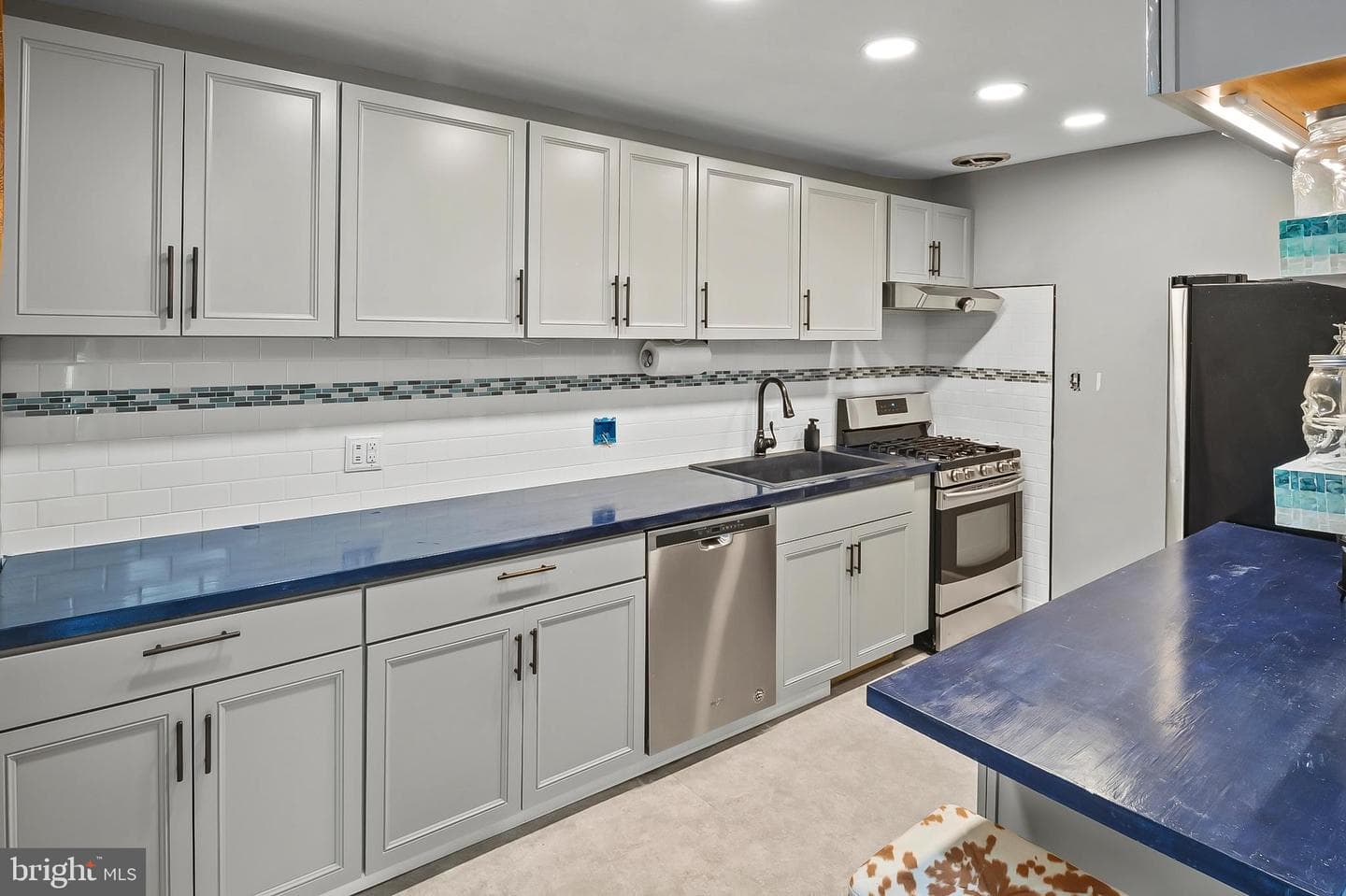 11911 Parklawn Drive #303 photo 13