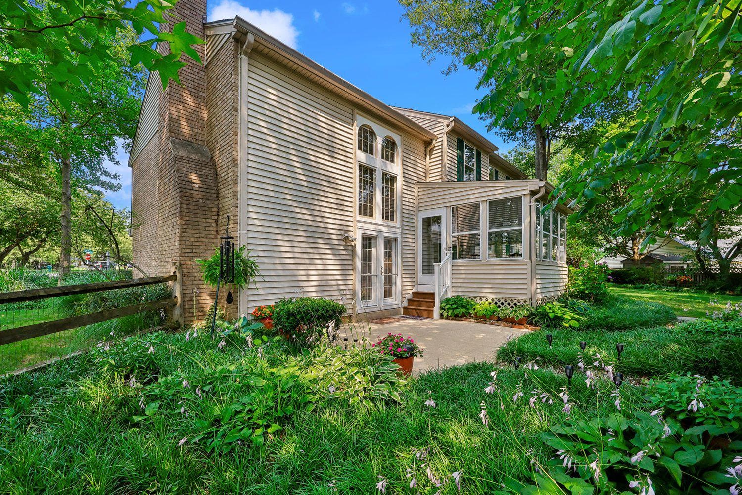 17016 George Washington Drive photo 5