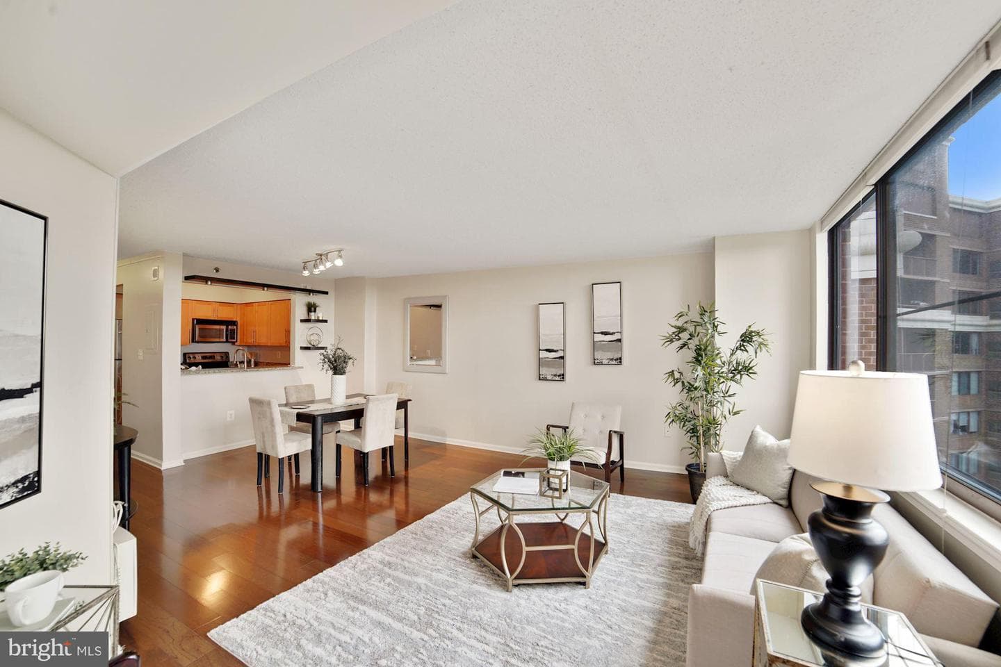 10101 Grosvenor Place #1818 photo 9