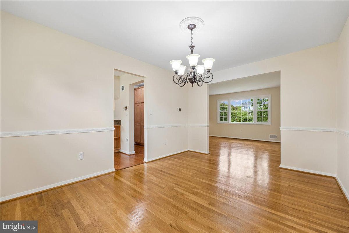 11315 Gainsborough Road photo 12