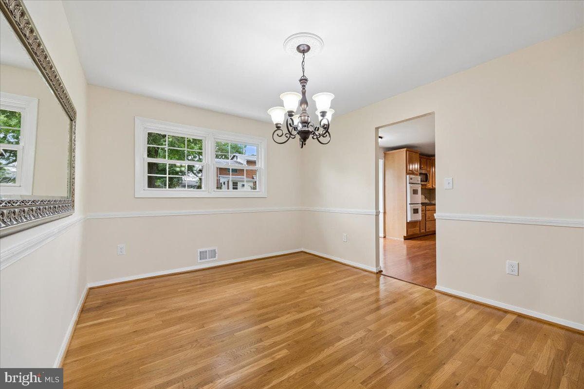 11315 Gainsborough Road photo 15