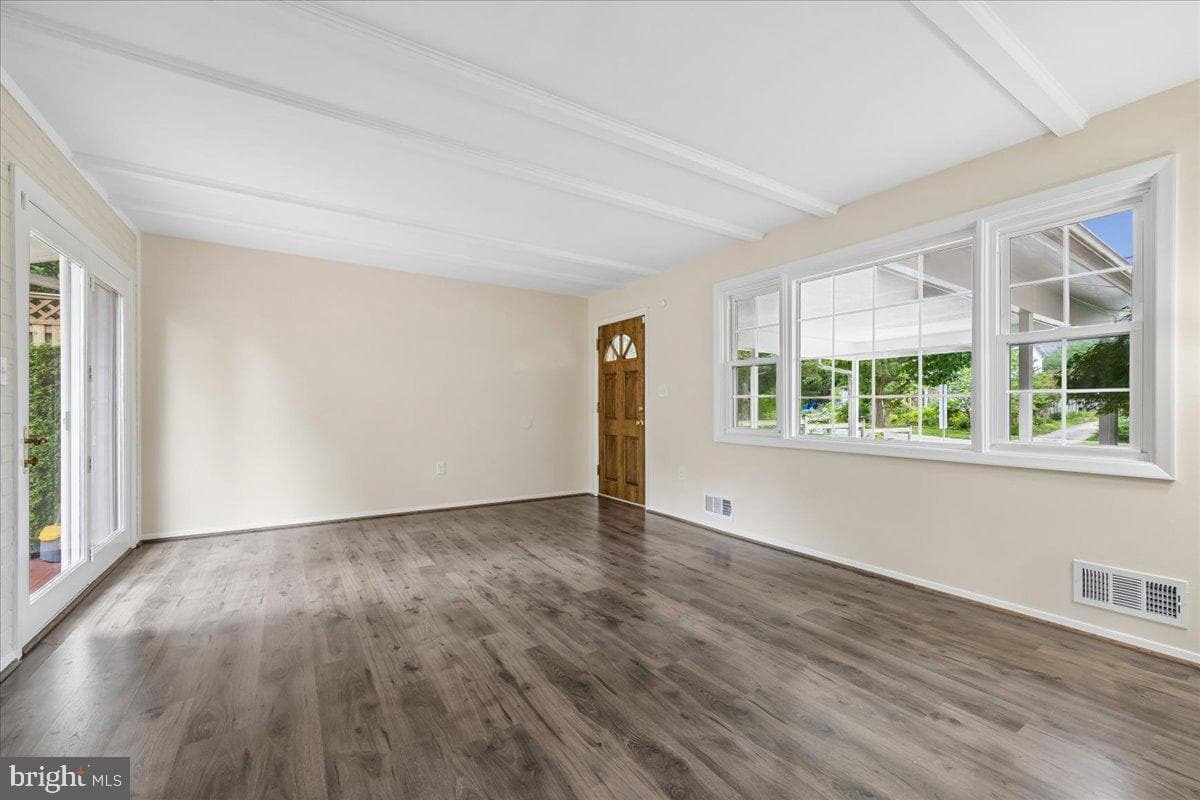11315 Gainsborough Road photo 27