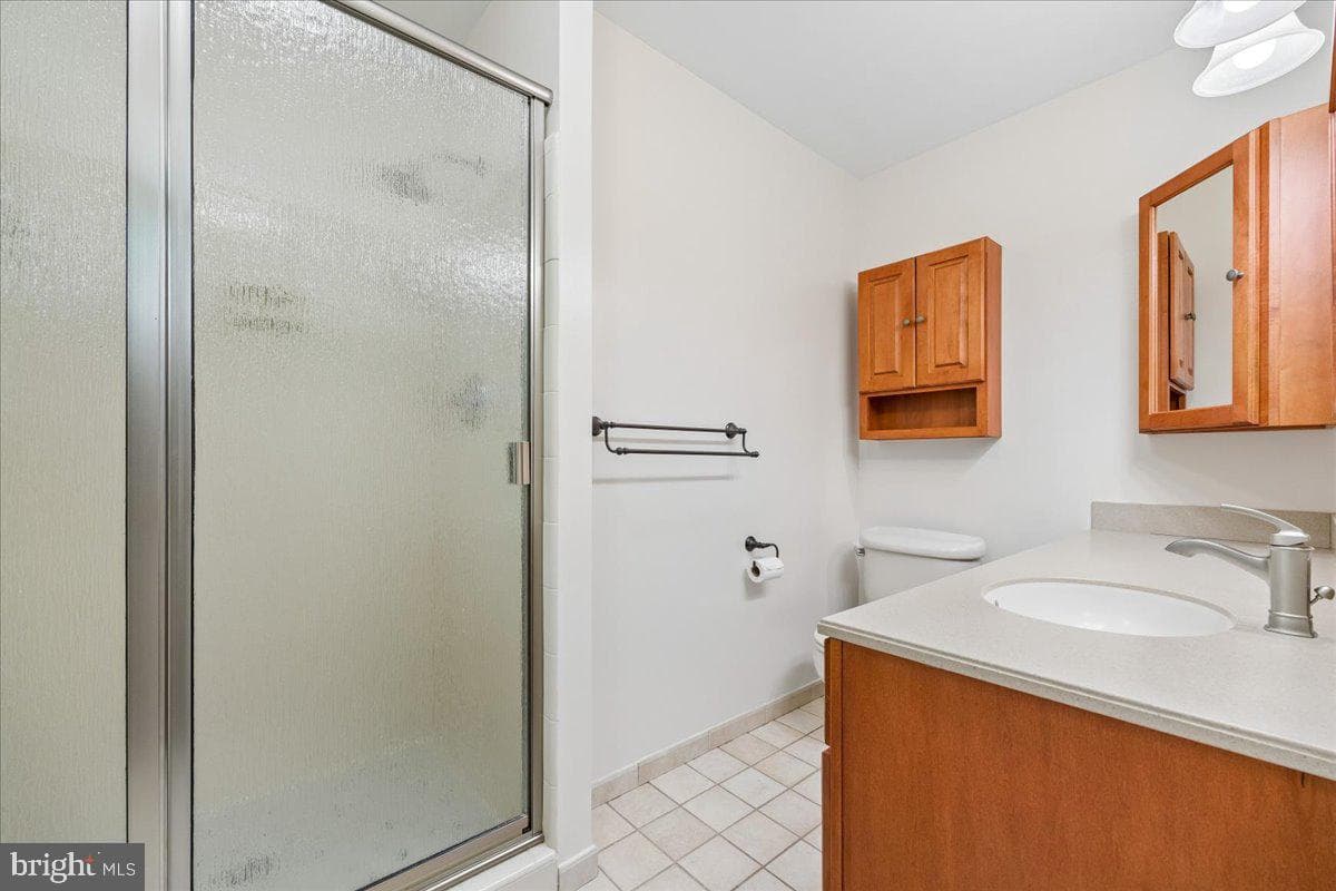 11315 Gainsborough Road photo 33