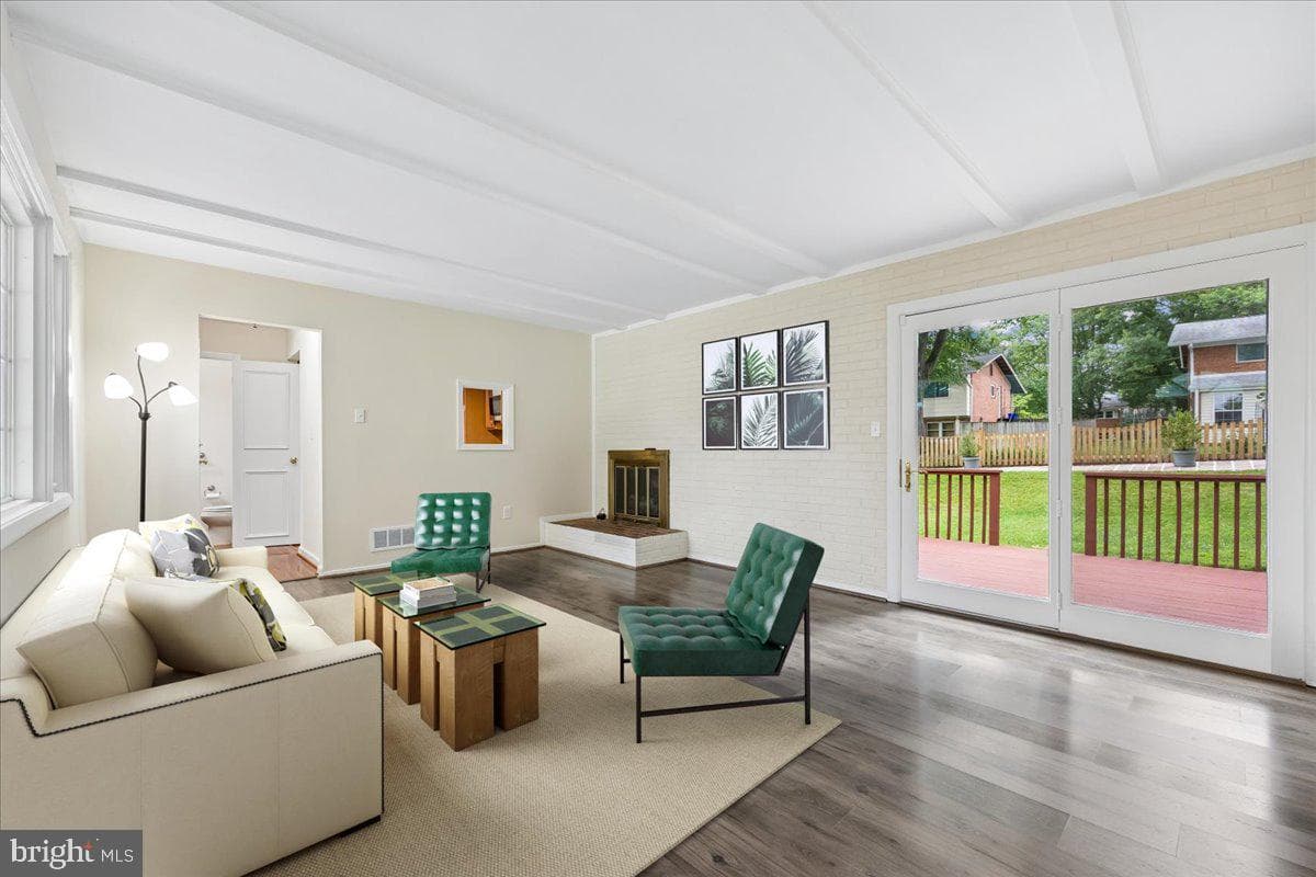 11315 Gainsborough Road photo 5