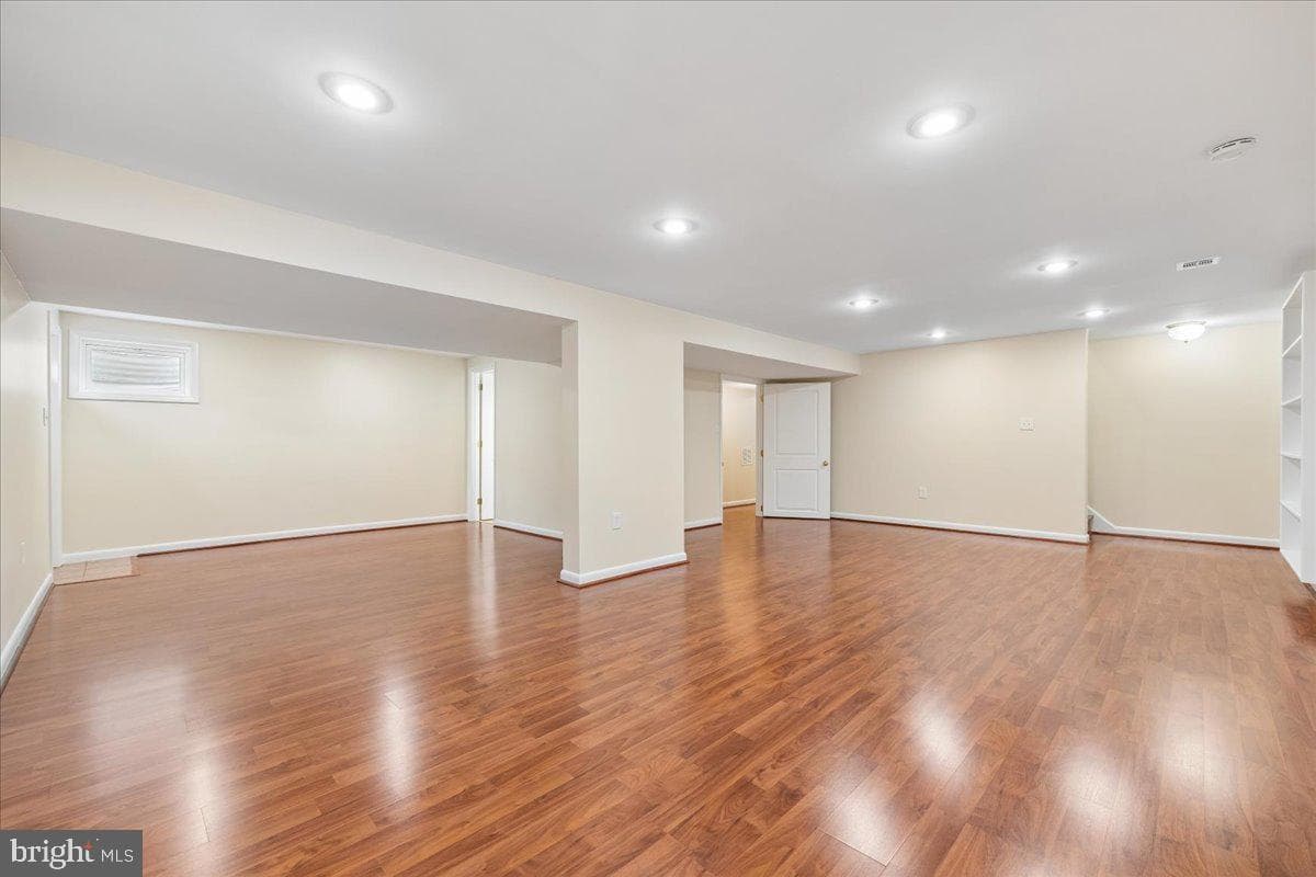 11315 Gainsborough Road photo 53