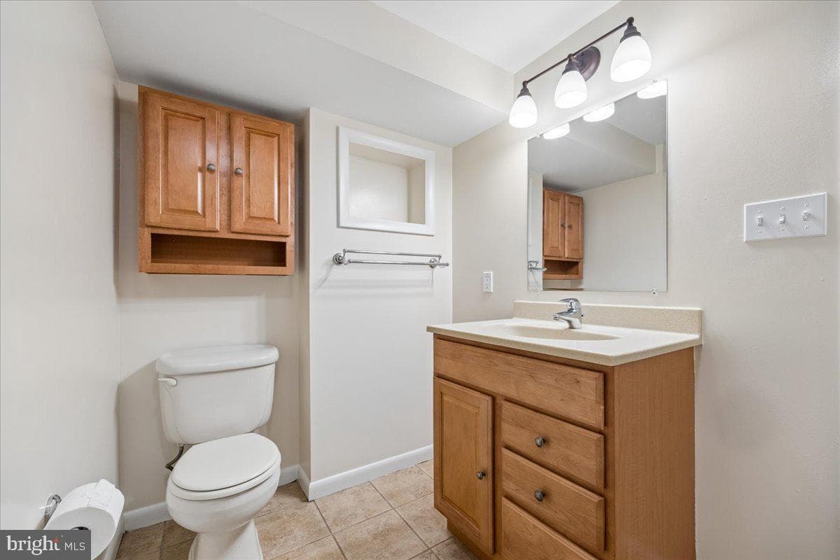 11315 Gainsborough Road photo 59