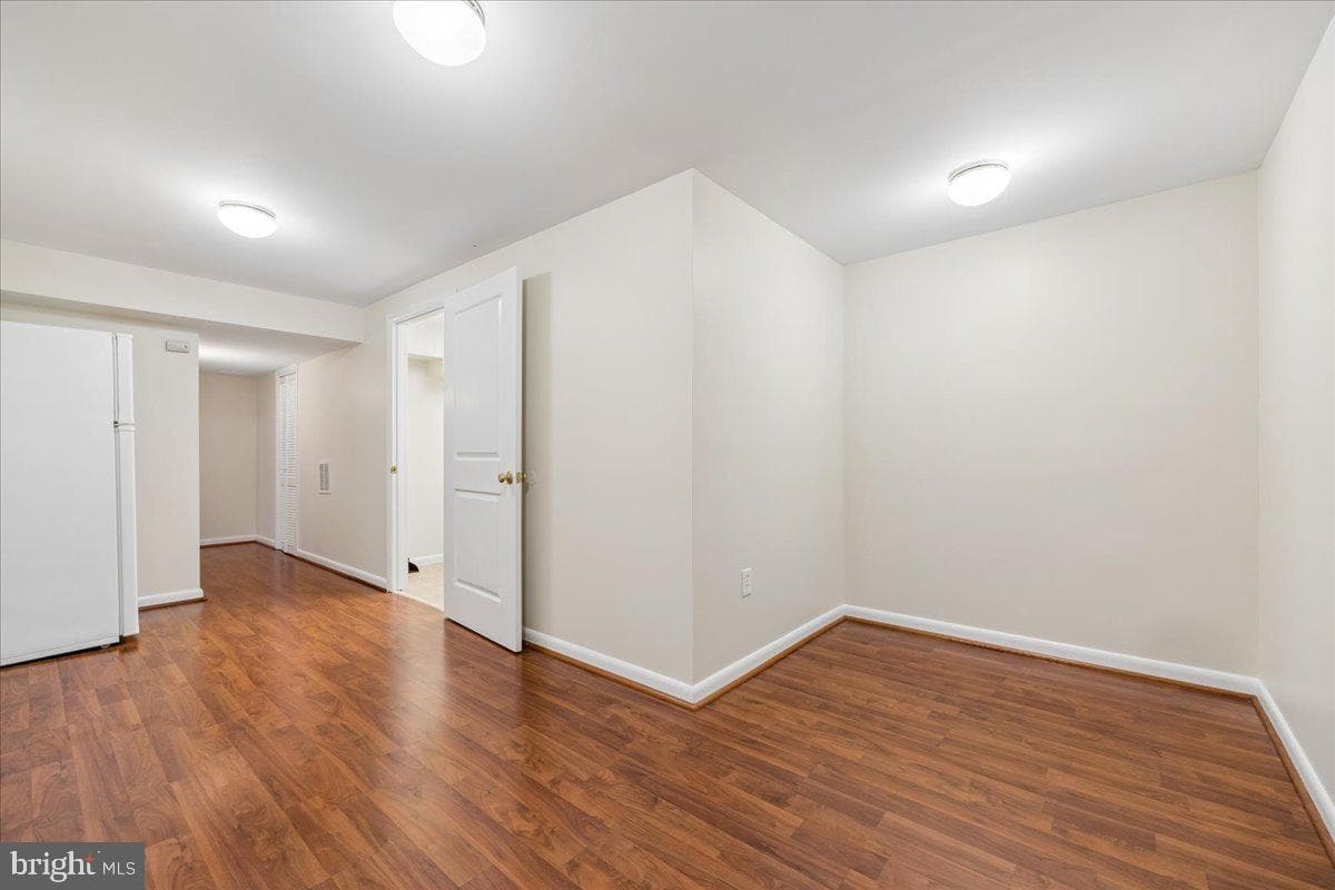 11315 Gainsborough Road photo 65