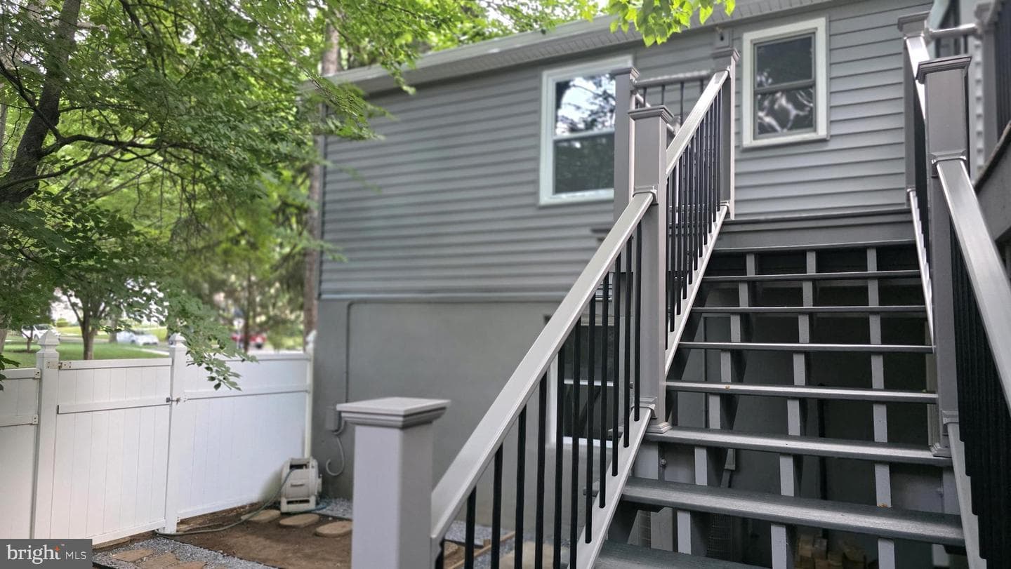 26 S. Duke Street photo 9