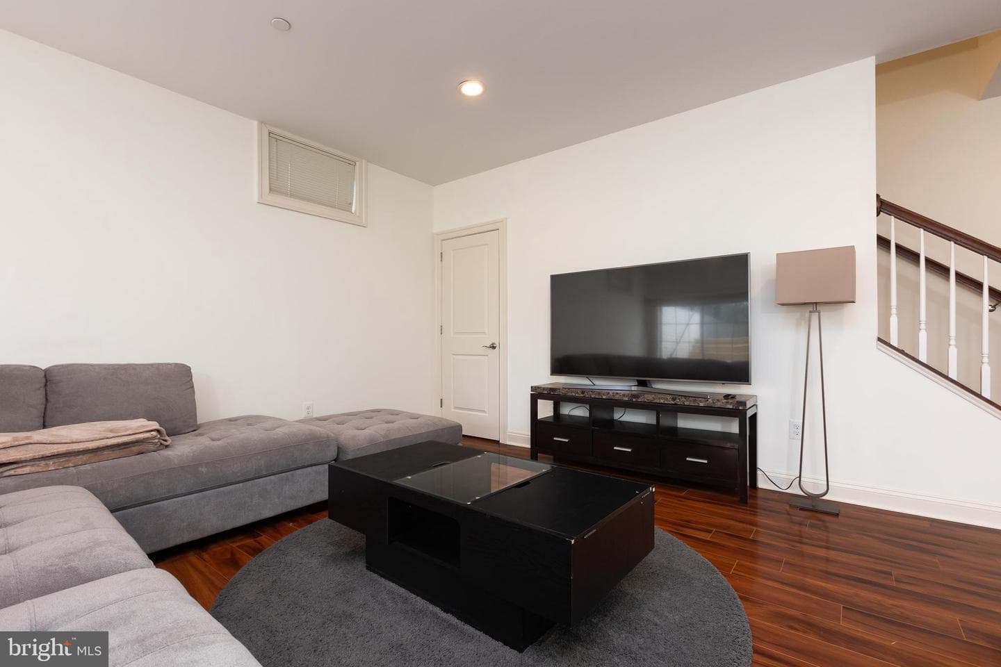 215 N Van Buren Street photo 127