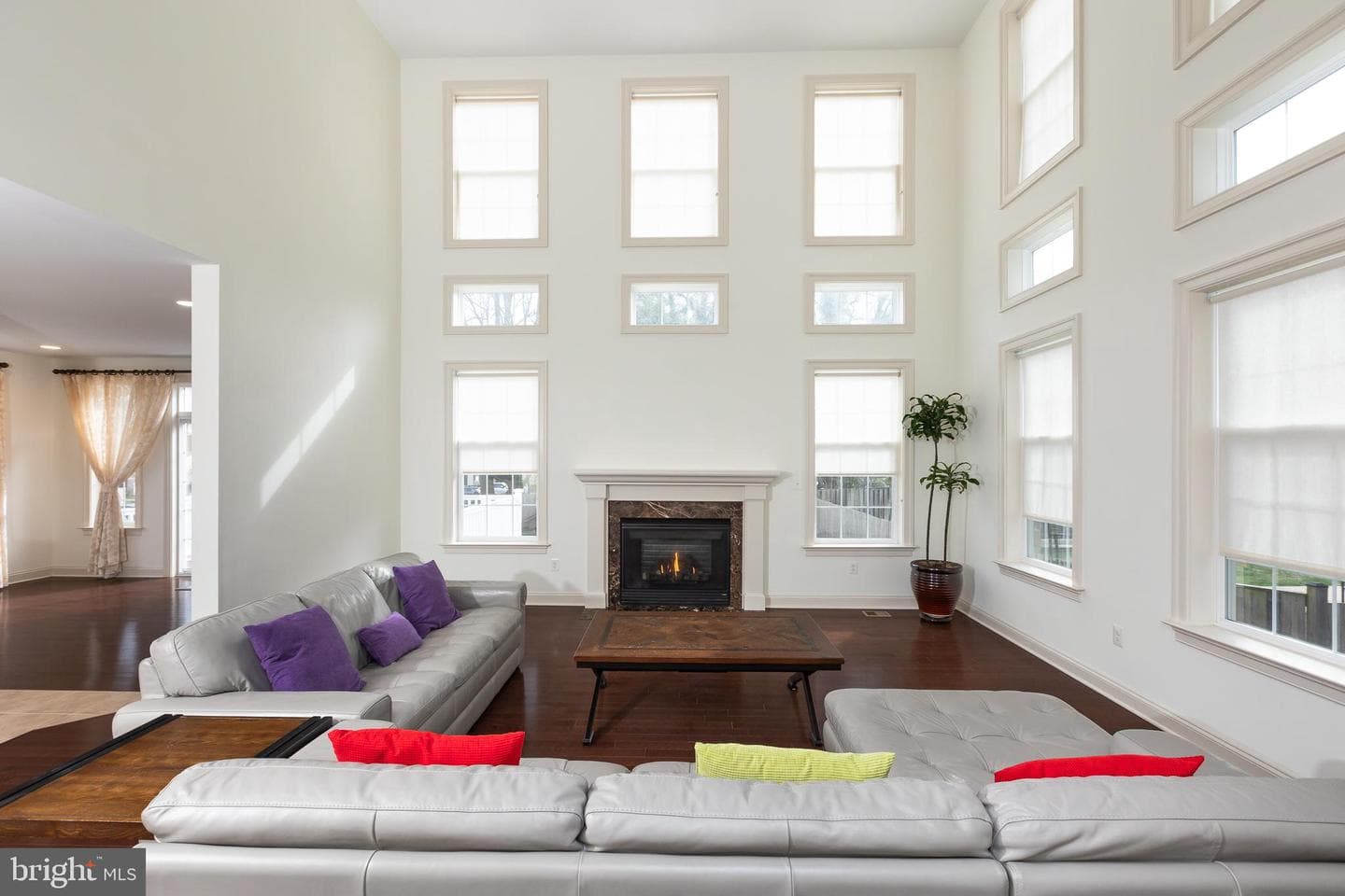 215 N Van Buren Street photo 73