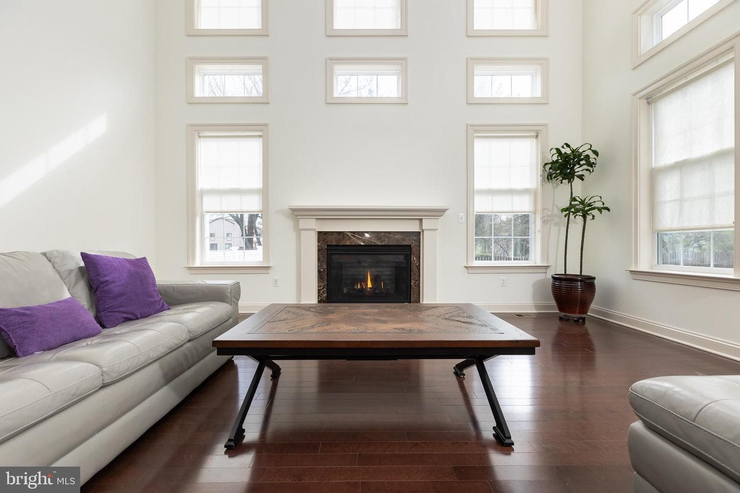 215 N Van Buren Street photo 78