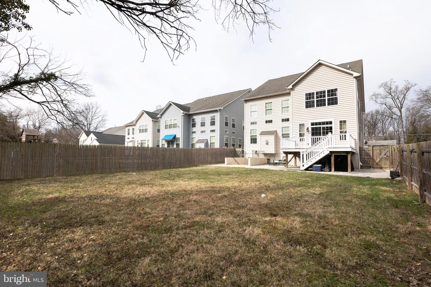 215 N Van Buren Street photo 91