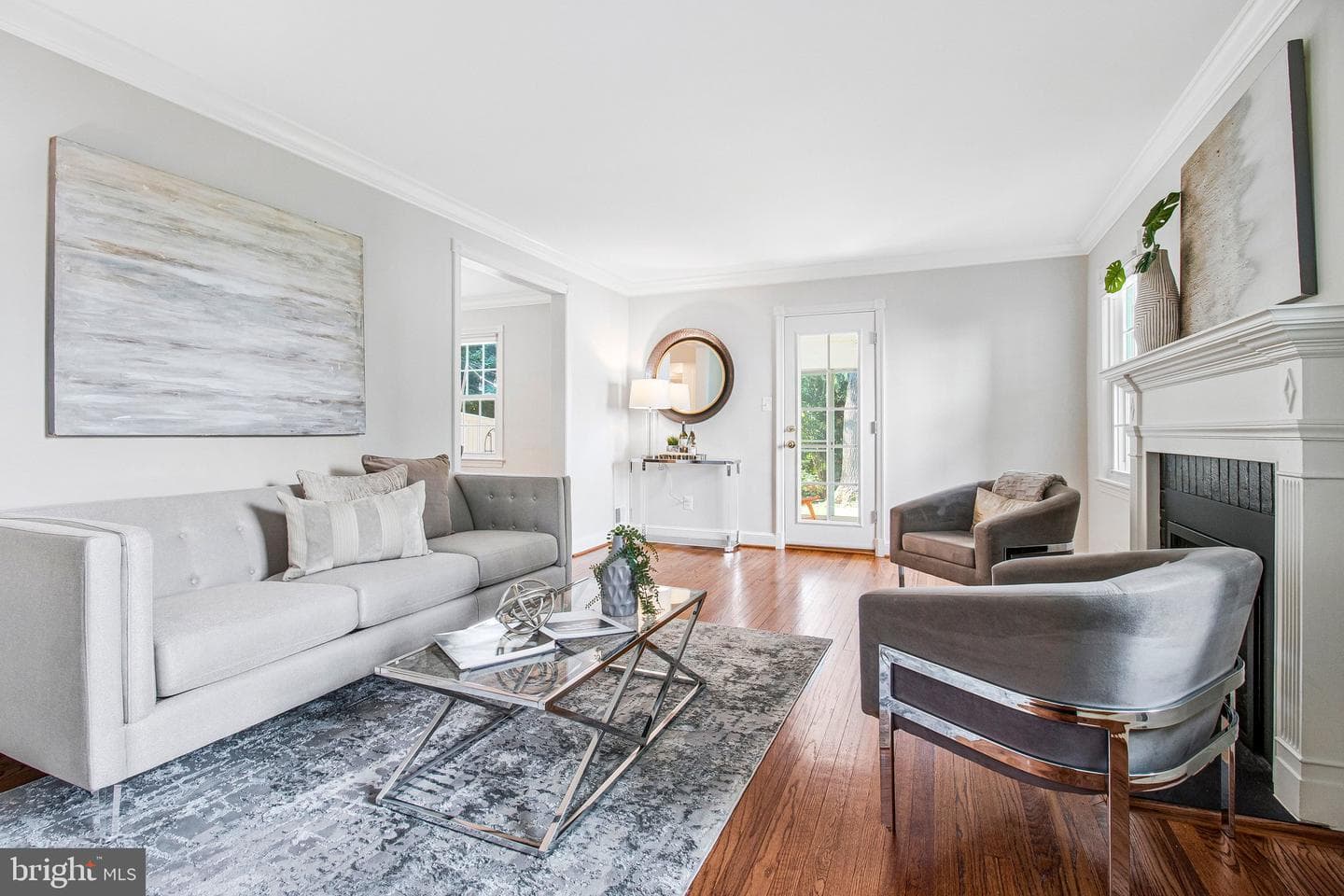 5310 Mckinley Street photo 4