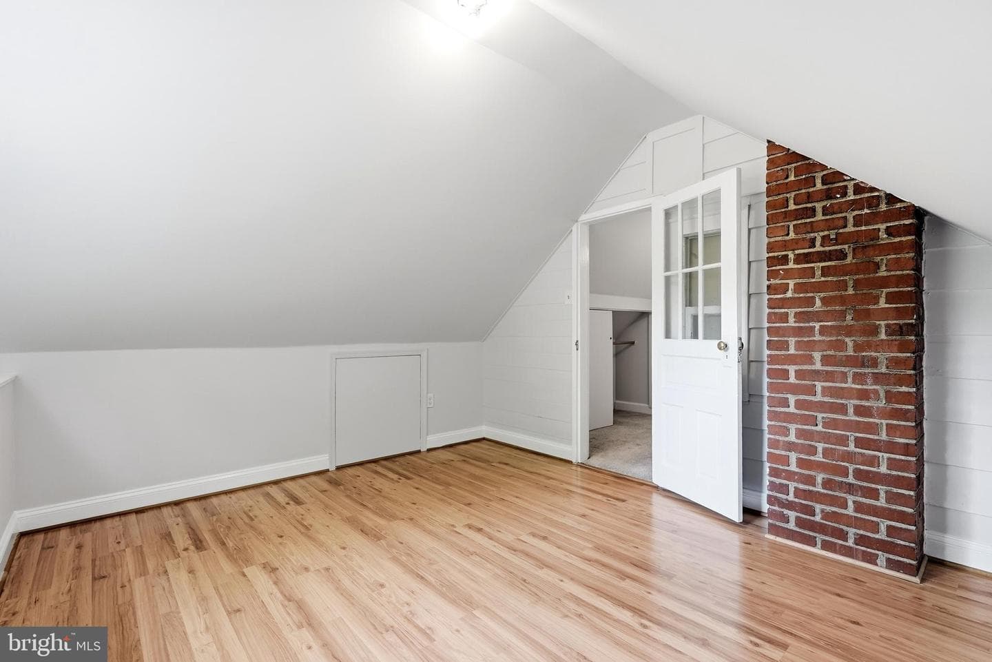 901 Davis Avenue photo 43